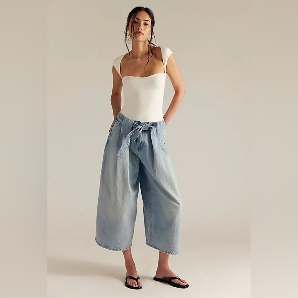 We The Free Light Wash Wide-Leg Tie Waist Jeans - Picture 4 of 7